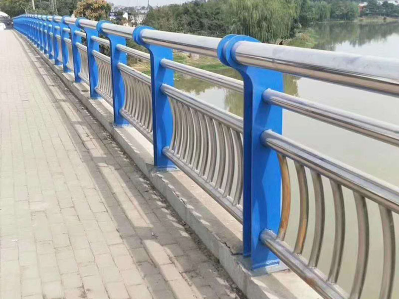 如何保養(yǎng)不銹鋼？